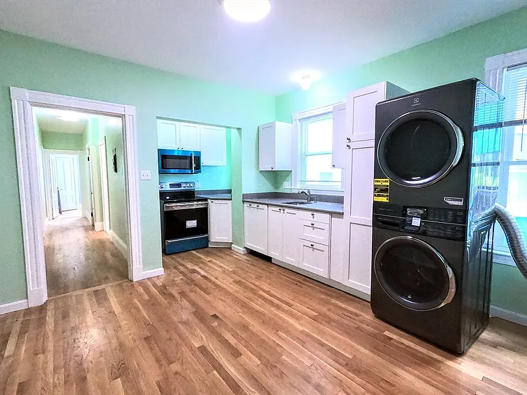 56 Forbes St #2 — Photo 3
