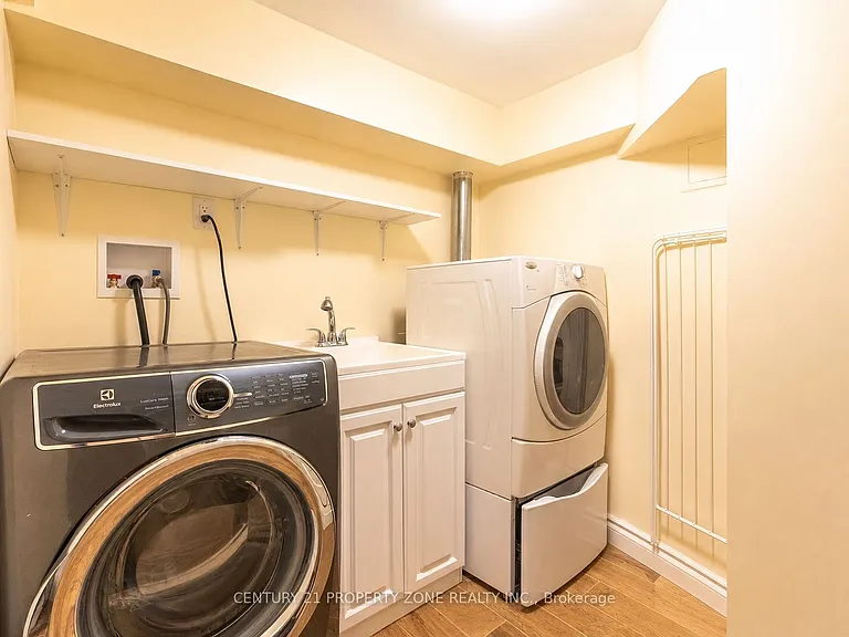 162 Mountainview Rd S #BASEMENT — Photo 11