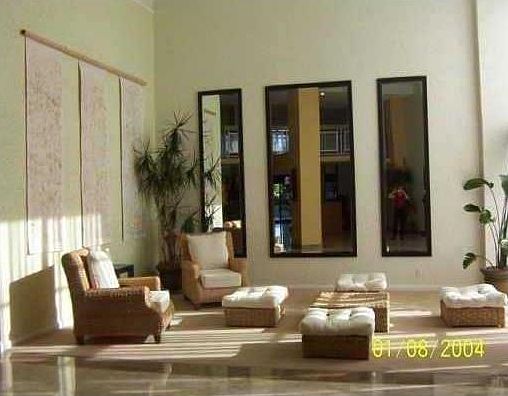 4th image of 200 Leslie Dr APT 1027
