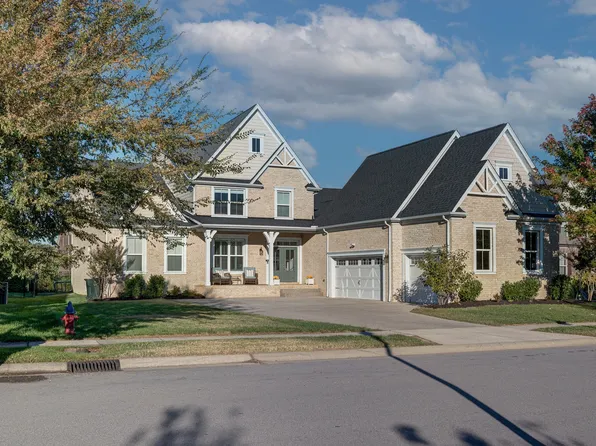 3136 Bradfield Dr, Nolensville, TN 37135