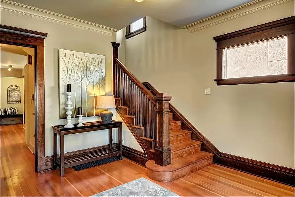 4 bed, 2230 sqft, $5,500 — Photo 4