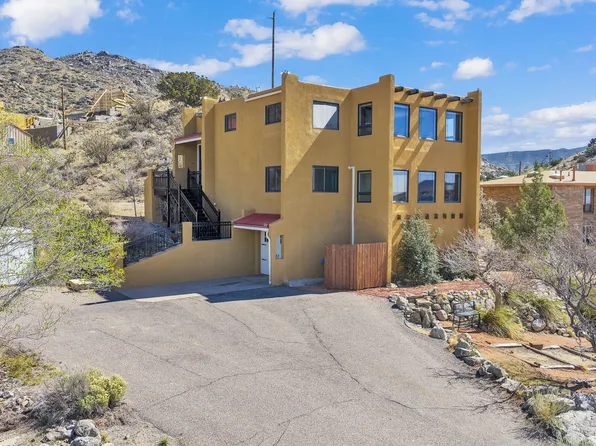 14329 Windsor Pl NE, Albuquerque, NM 87123