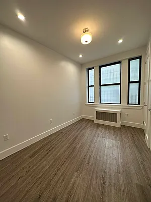 Rented by BRICK & GALO REALTY CORP | media 9