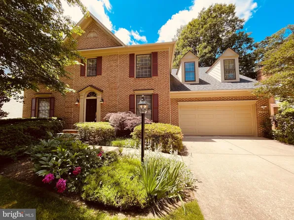 7906 Plum Creek Dr, Gaithersburg, MD 20879