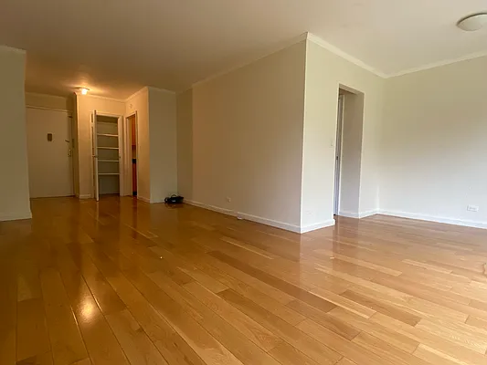 Rented by Akam Sales and Brokerage | media 3