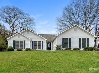 1665 Summit View Way, Snellville, GA 30078