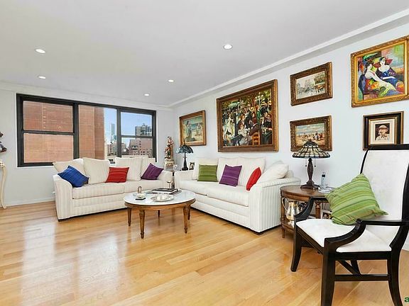 2nd image of 200 E 27th St APT 15F