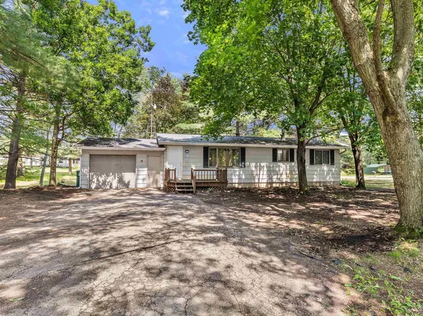 8421 AQUA DRIVE, Nekoosa, WI 54457