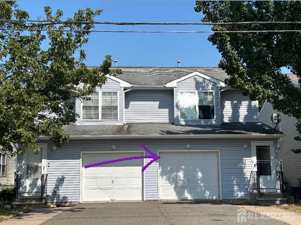 13 Hampton Rd #B, New Brunswick, NJ 08901