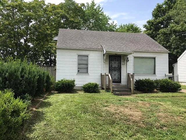 Building Photo - 2110 Fort St