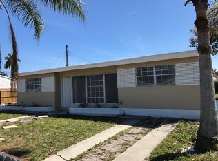 580 Owosso Rd, Lake Worth, FL 33462