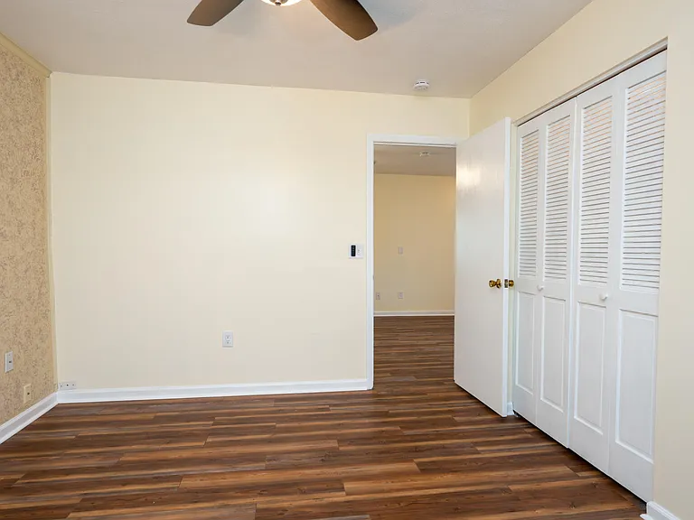 115 Cassidy Dr — Photo 17