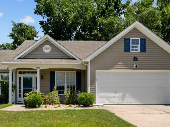 126 Meadow View Drive, New Bern, NC 28562