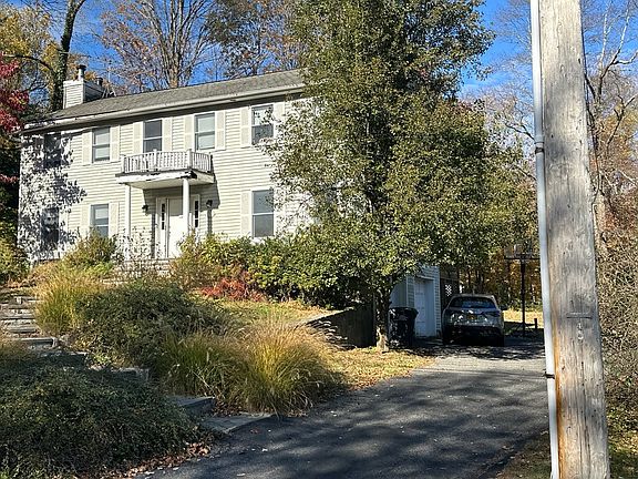 2nd image of 57 Oak Rd