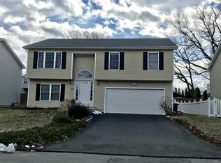 48 Westmoor Rd, Milford, CT 06460