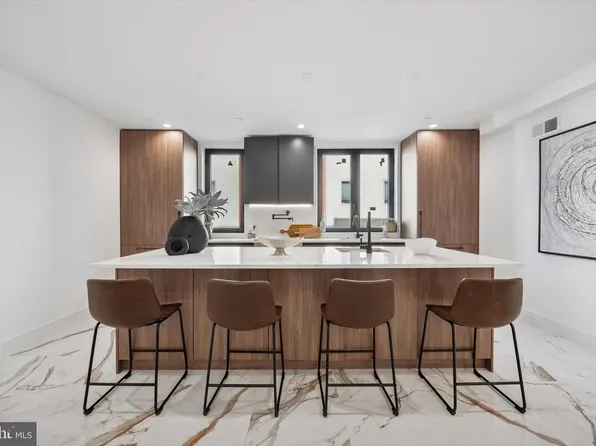 1922 Geary St #8, Philadelphia, PA 19145