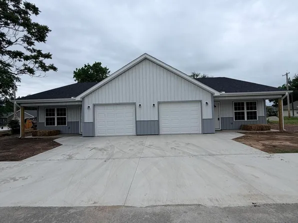 618 N Hall St #A, Webb City, MO 64870