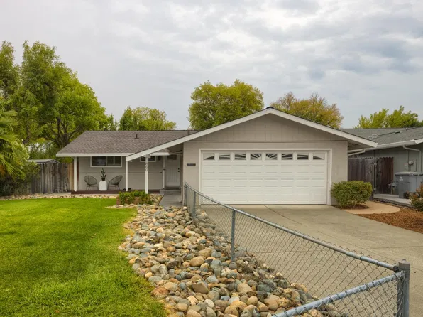 860 Yeoman Court, Vacaville, CA 95687