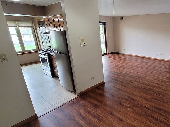 5th image of 4948 Circle Ct APT 707