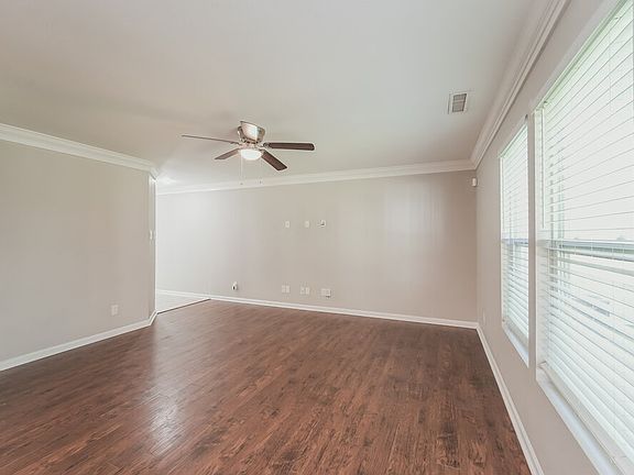 5th image of 4013 Chandler Haven Dr