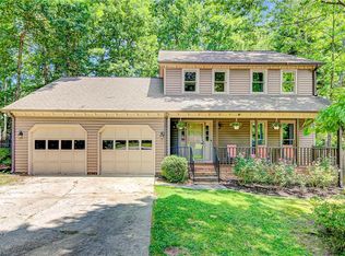 2416 Beaconwood Dr, Greensboro, NC 27455