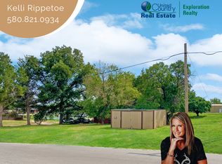 813 N Broadway St, Sayre, OK 73662