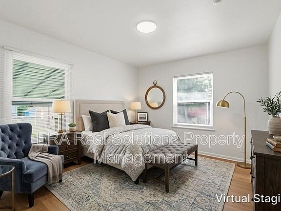 2nd image of 432 Catherine St