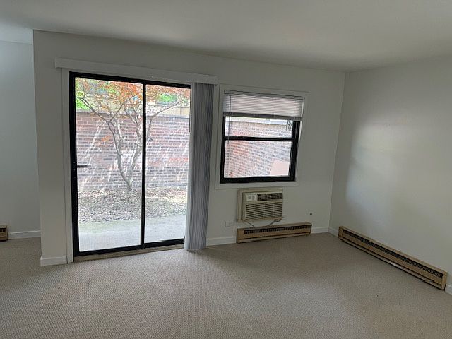 1st image of 3441 W Foster Ave APT 107