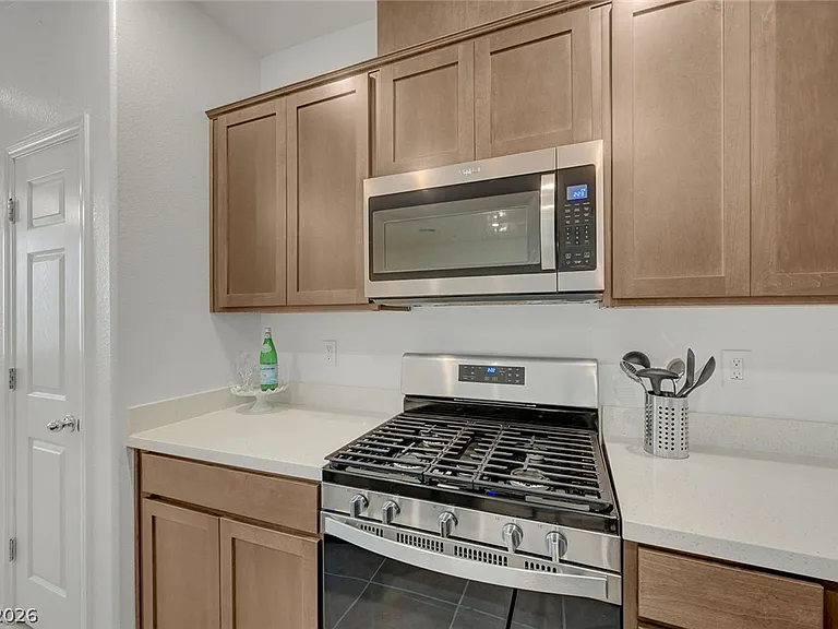 909 Kyanite Ln — Photo 23