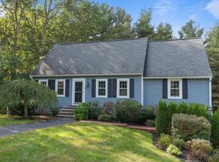 6 Fox Run Ln, Methuen, MA 01844
