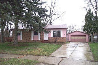 1st image of 3335 Radford Dr