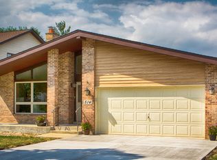 514 Calduto Cir, Villa Park, IL