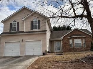 823 Kendall Park Dr, Winder, GA 30680