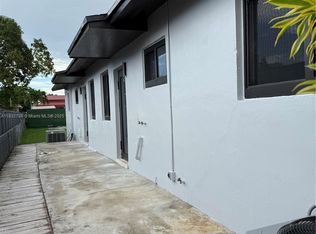 6750 SW 21st St, Miami, FL 33155