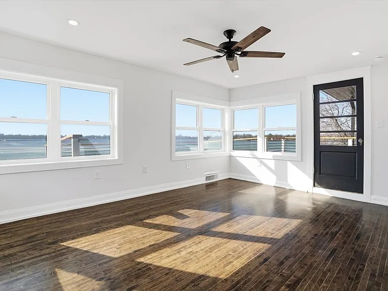 297 E Lakeview Ave #0 — Photo 34