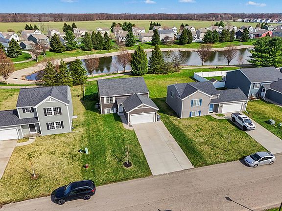 3rd image of 1637 Tea Pond Ct