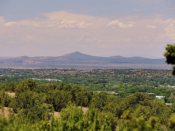 2nd image of 963 Cerro De La Paz
