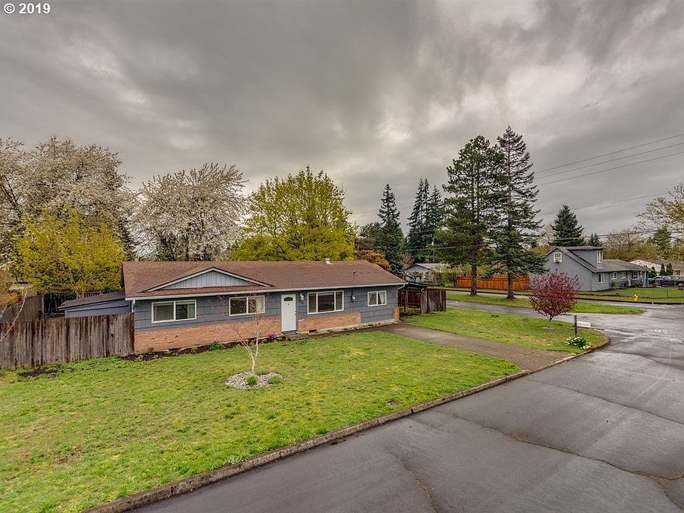 1st image of 9906 NE 74th St