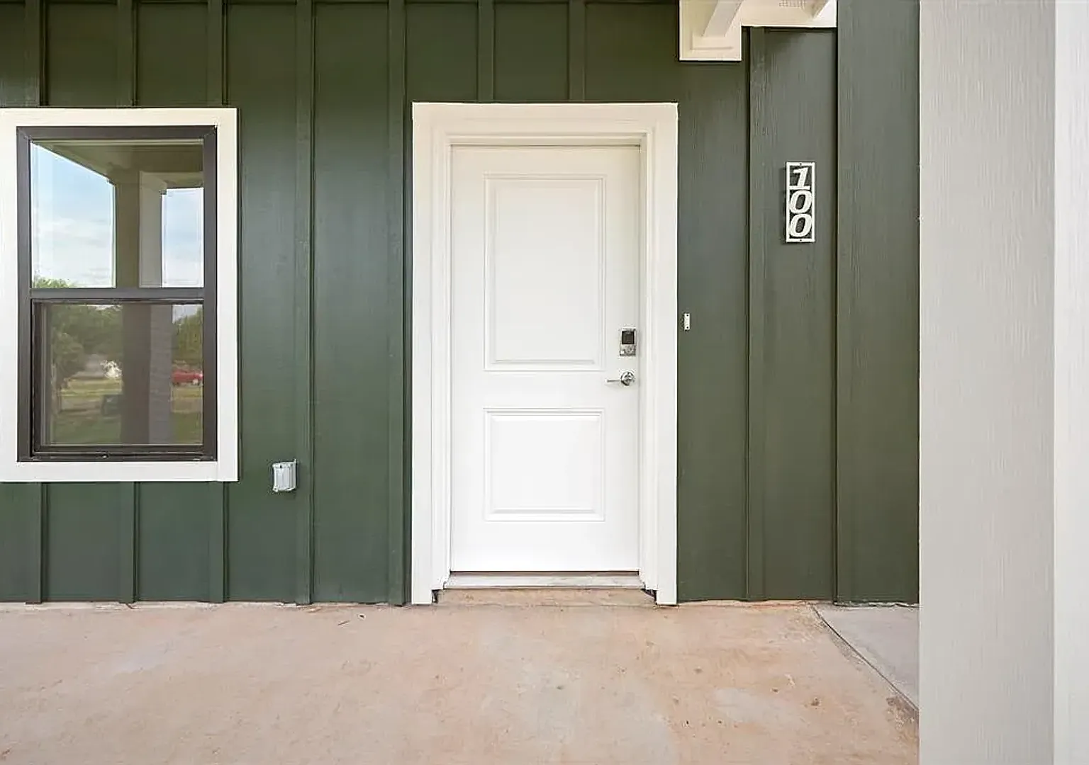 Beautiful New Construction Home in Edmond — Photo 2