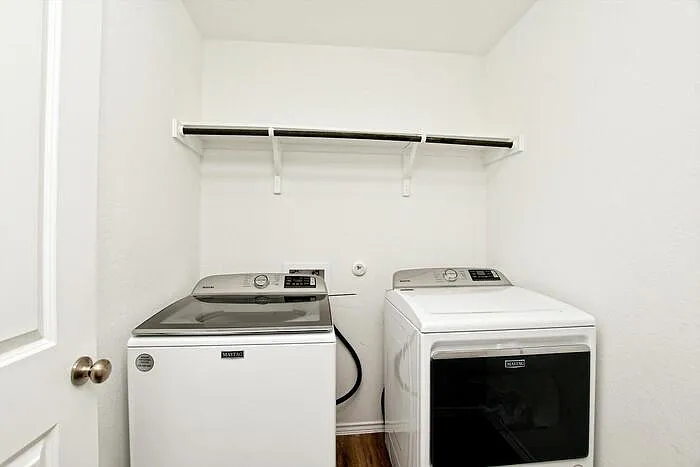 2108 Golden Grain Ln — Photo 28