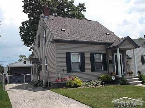 1st image of 3175 22nd St