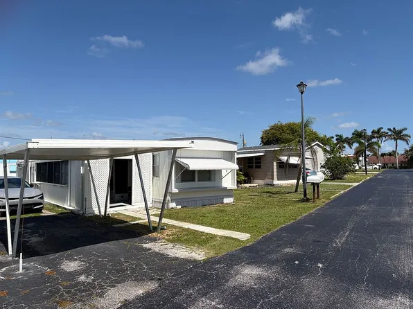 11055 SE Federal Hwy #19, Hobe Sound, FL 33455
