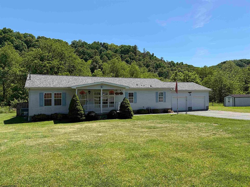 1st image of 28 Fields Ln