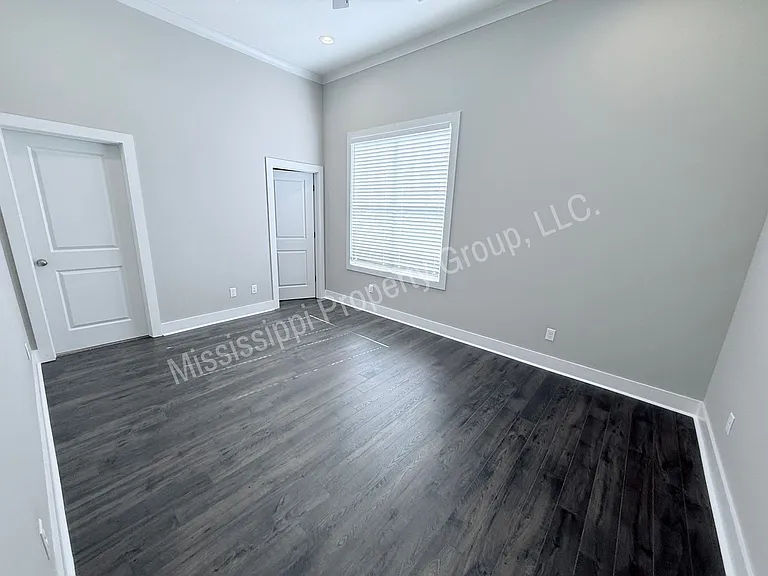1402 Pleasant Dr — Photo 12