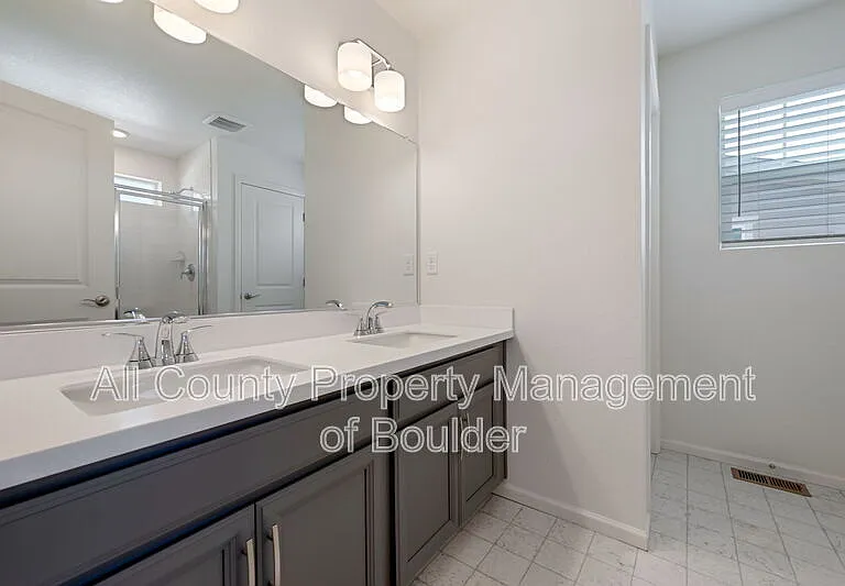 2455 Alpine St — Photo 11