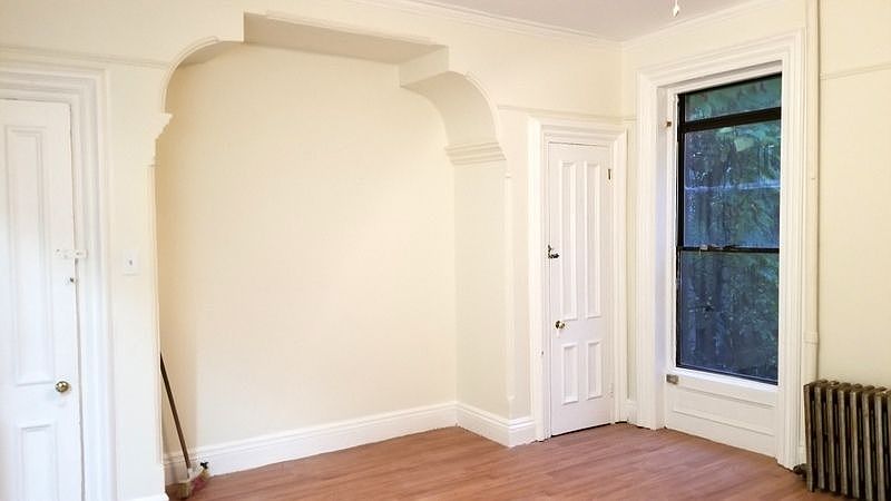 1st image of 274 Gates Ave APT 5