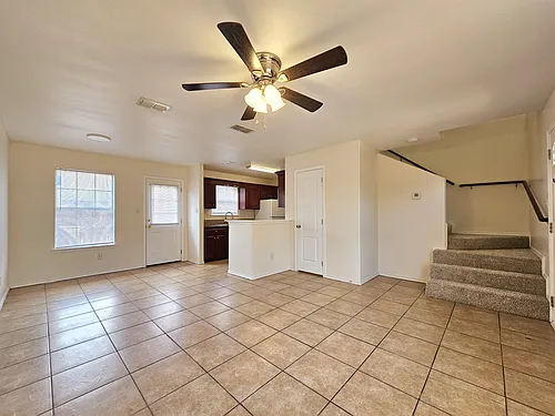 813 W Arroyo Park Ln Photo 1