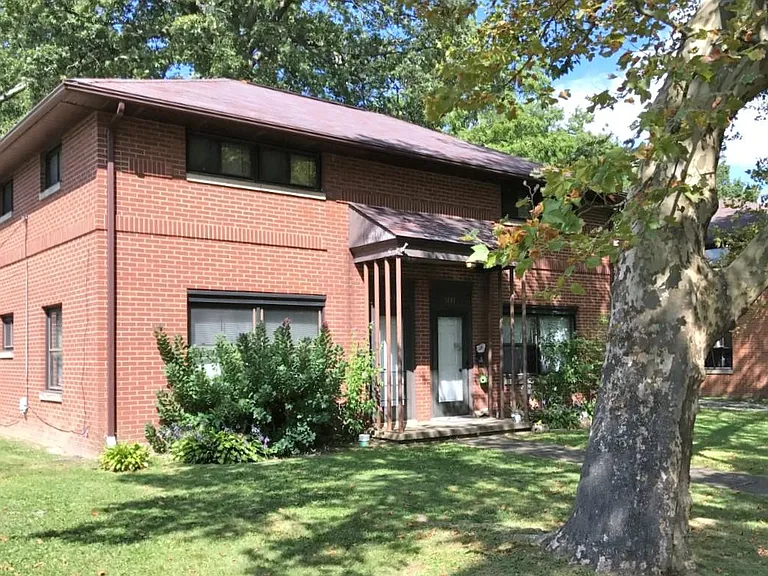 1141 Saxe Ave — Photo 1