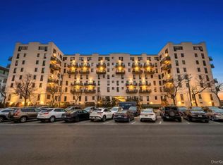 100 W Broadway APT 2BB, Long Beach, NY 11561