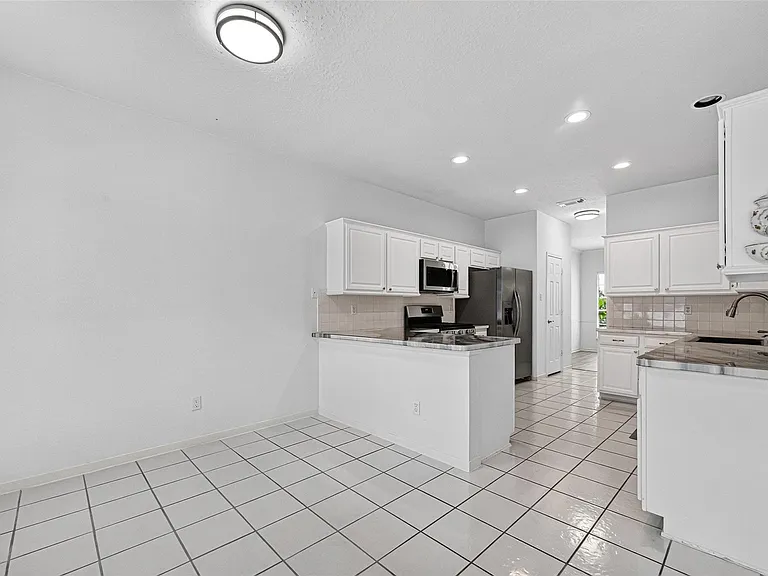 1253 El Camino Village Dr — Photo 14